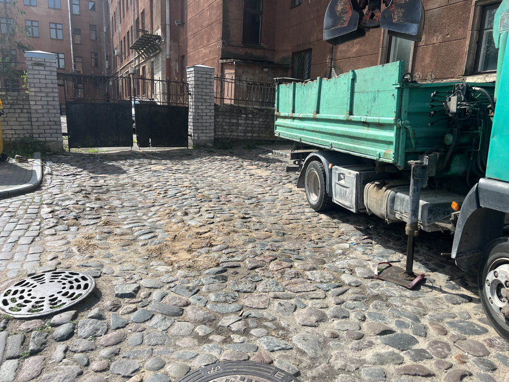 Manipulators ar greiferi