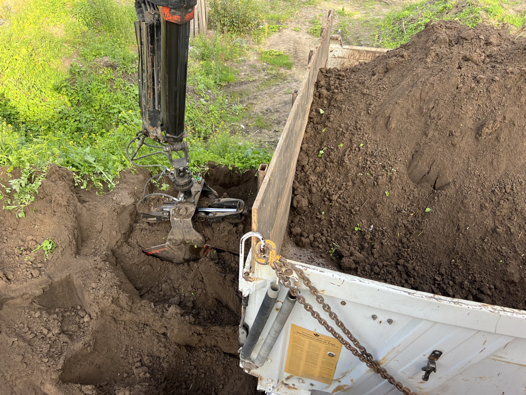 Melnzeme ar pašizgāzēju